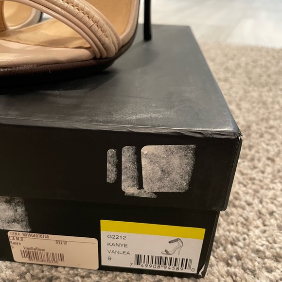 L.A.M.B Kanye Sandals - Picture 3 of 4